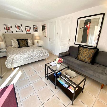 Bed and Breakfast La Vie Est Belle En Provence Tourves Экстерьер фото